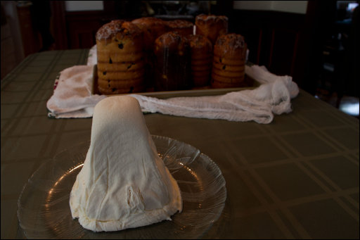 Pascha and Kulich - the final product